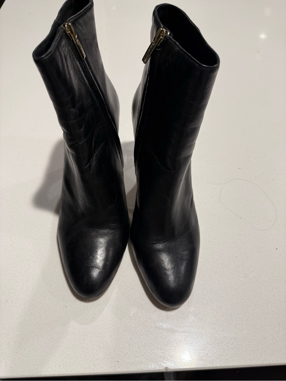 Vince Camuto Black Leather Pointed Toe Ankle Booties with Side Zip
